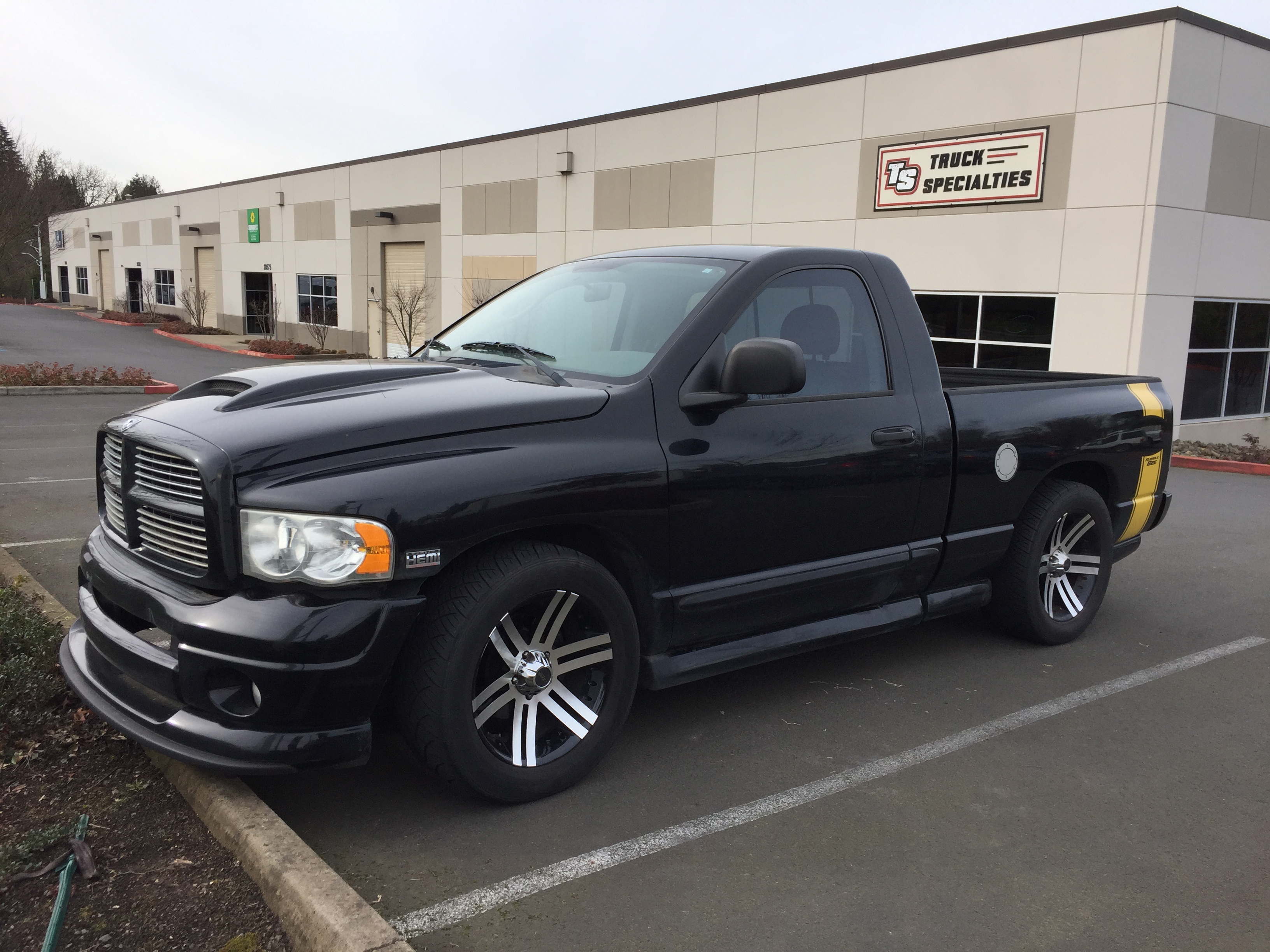Sold Online Only Auction Tualatin Or Truck Specialties Complete Liquidation Miller Co Auctioneers Oregons 1 Auction Company Agricultural Commercial Industrial Auctions